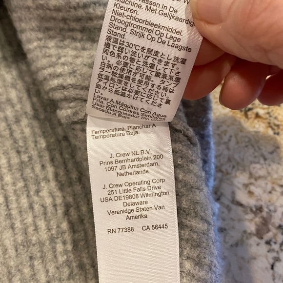 J. CREW Extra Soft Oversized Sweater - Picture 11 of 11